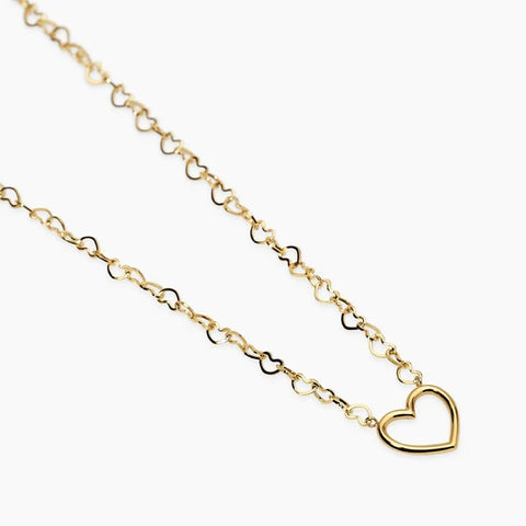 Colar choker de coração em aço dourado