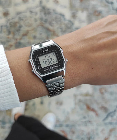 Relógio Casio Vintage LA680 Preto e Prateado